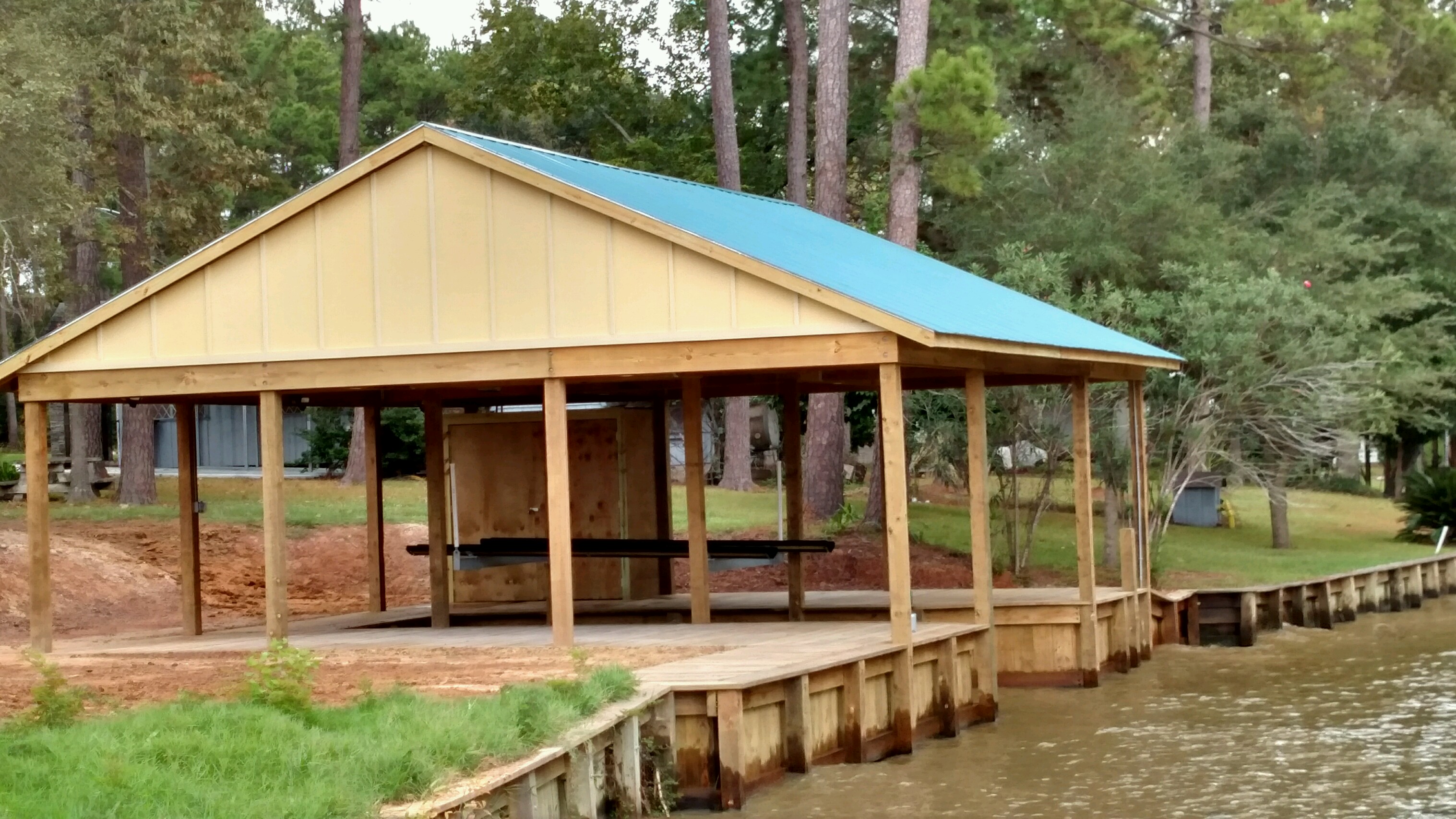 bulkheading and boat house construction on lake houston