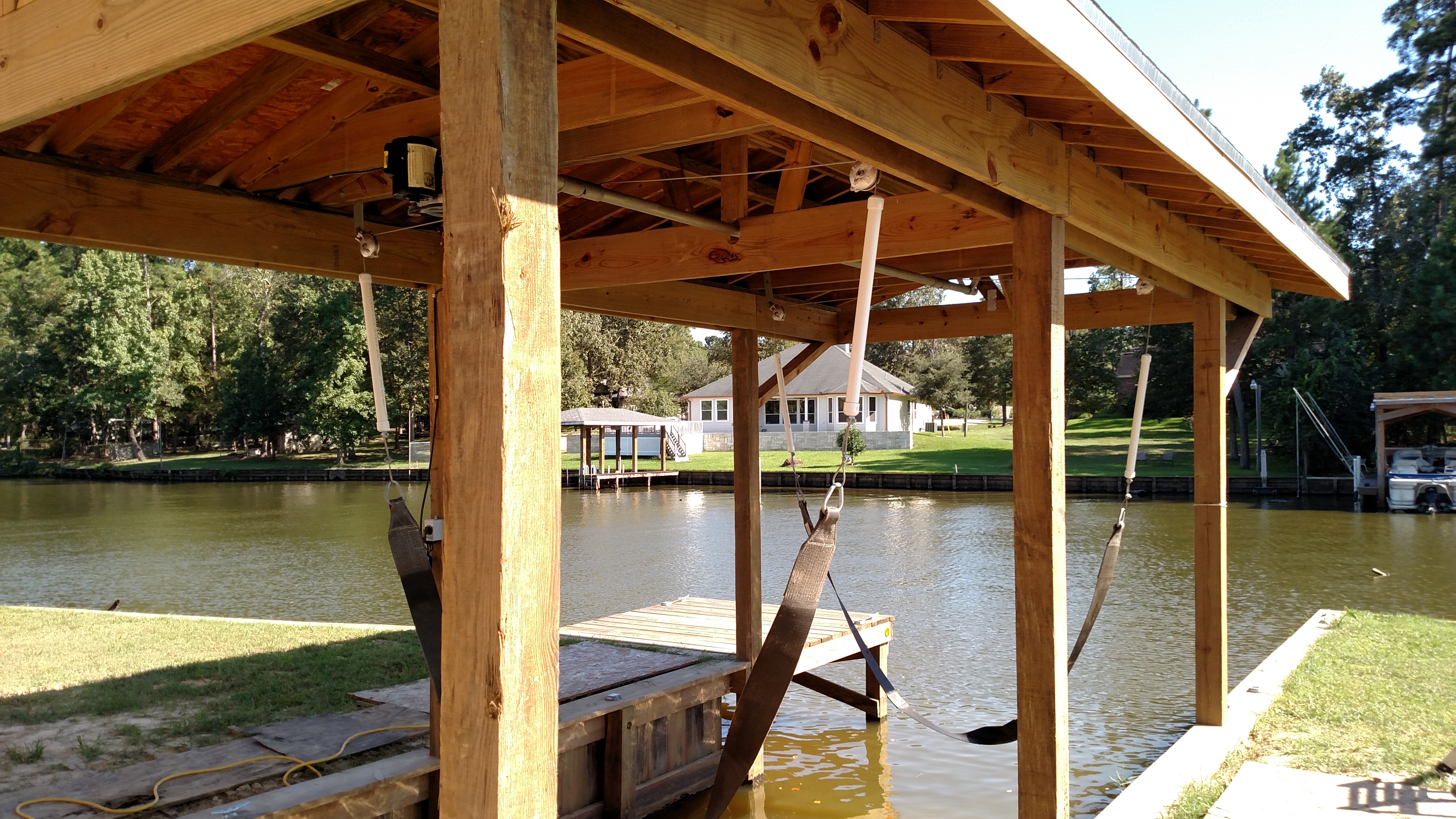 Lake Houston boat house constructions with slings